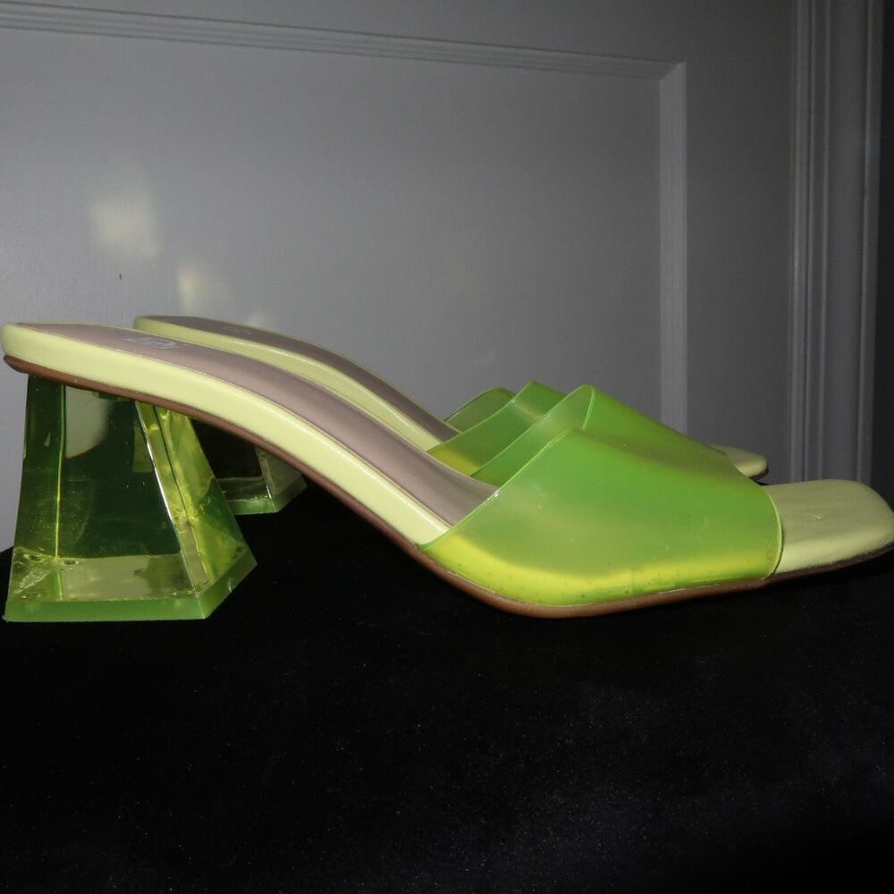 BP Brooks 7.5M neon slide sandals clear block heels